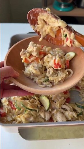 One Pan Chicken & Orzo Dinner 😍 | Easy Recipe with No Mess!