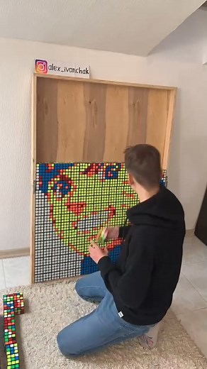 Naruto Made from 400 Rubik's Cubes! Amazing Artwork