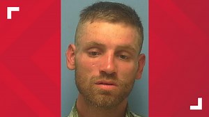 A Vidor man is arrested after a postal worker allegedly catches him stealing mail