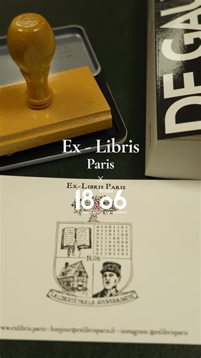 École 18.06 on Instagram: "Un symbole de plus pour l’École 18.06. À l’image des grandes institutions académiques, l’École 18.06 dévoile aujourd’hui son Ex-Libris officiel, désormais apposé sur les ouvrages de sa bibliothèque. Conçu comme un blason contemporain, il réunit les différents fondements de l’école : • le livre, pour les cursus en sciences politiques • le code binaire, pour l’informatique et la cybersécurité • la maison à colombages, pour l’ancrage Alsacien de l’établissement • le Génér