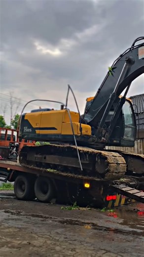 Beko turun truk trailer#shorts #song #short #viralvideo #herichannel #animasimobiltruk #viralshorts