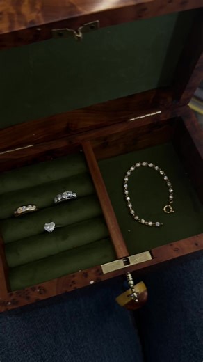 Finding the Perfect Large Jewellery Box for Women
