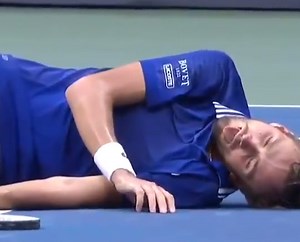 FUNNY Medvedev with FIFA dead fish celebration after US Open title vs. Djokovic - Tennis Tonic - News, Predictions, H2H, Live Scores, stats