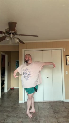 Wanted to try and incorporate both sides #dancerscomeinallsizes #dance #dancer #ballet