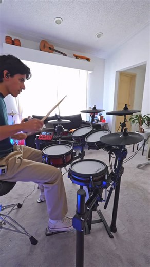 Alejandro Sifuentes on Instagram: "Testing the toms of the Alesis Nitro Ultimate! 👀🥁🤘🏼 I’m loving this kit! @alesis_drums @sweetwatersound #drums #drummer #bateria #baterista #drumming"