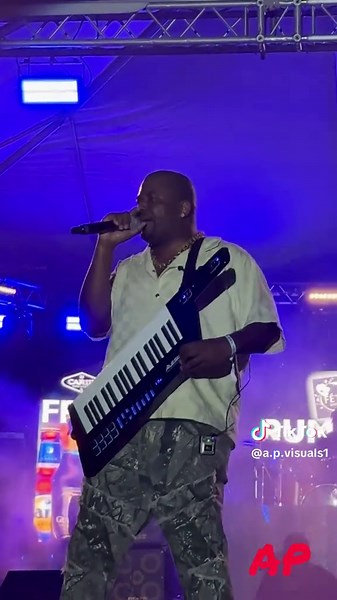 That grown-folk energy activated when Speedy Da Bur dropped. Ridge & Pudaz delivered! #bouyon #ridge #speedydabur #music #fypp