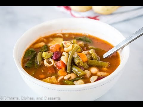 Copycat Olive Garden Minestrone Soup - dinner is ready in just minutes!