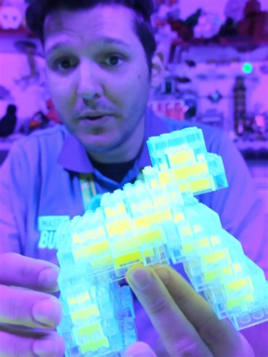 #lego #legolanddiscoverycenter #biggorilla #glowing #build #building #challenge