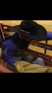 2.8K views · 2.9K reactions | The 2-time PRCA World Champion bull rider  Terry Don West makes an incredible ride on the 1999 PBR Bull of the Year, Terry Williams' 102 Cripple Creek Promiseland to tie for the Round 2 win during the 1999 PBR World Championships. Bull score: 47.00 #reels #agro #men #bullfighters #bullrider #cautry #cawboy #roça #rodeo #rodeio #sertanejo #sítio #sport #atleta #horse #americanhatco #texas #farm #prorodeio #vaquejada #boy #prca | Bull Riders | Facebook