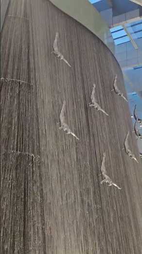 Dubai mall waterfall #dubailfe #enjoylife #dubaiblog #robot #human