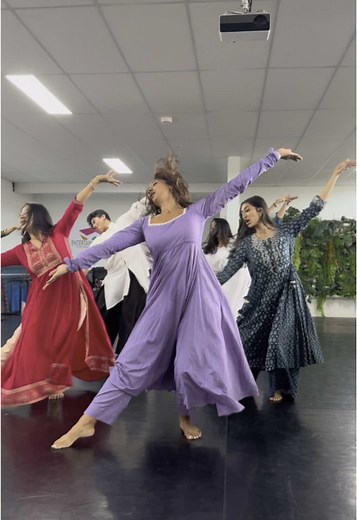 Replying to @Megawee thank you for all the love on this choreo #nainowalene #nainowale