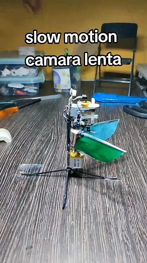 robot colibrí, hummingbird robot #tech #robotic #mechanic #mecanica #reciclaje #tech #techtok #technology #inventions #inventos