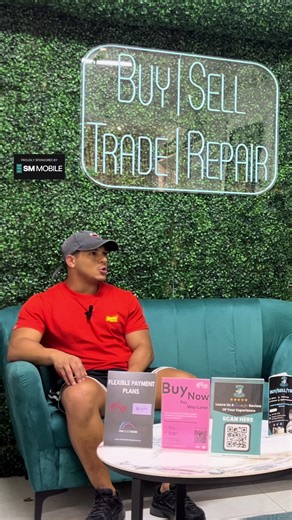 🔥 DON’T MISS THIS 🔥 This one’s special. Aadrizio meets Niyaas “Jappie” Johnson 🏉 He takes it back to Kloof 2012 — no invites, no hype, just pitching up and backing himself when no one was watching. Real grind. Real honesty. Real lessons for this generation. If you’ve ever chased a jersey, this one’s for you. 👉 Go watch it. Trust us. 💥