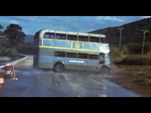 James Bond - bus chase