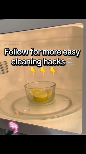 A simple microwave reset ✨ Vinegar lime 🍋 steamed for a few minutes → wipe clean → fresh shiny 🧼 Small trick, BIG difference! ••• #AestheticCleaning #HomeReset #KitchenCare #MomHack101 #NCcleaner ••• *I do not own rights to this music* | Sparkle and Shine Cleaning