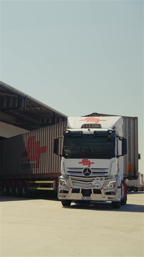 38K views · 250 reactions | SCT Motorsport and Triple Eight are excited to announce Jackson Walls as the driver of their full time Supercar being run by the team in 2026 欄 | Triple Eight Race Engineering | Facebook