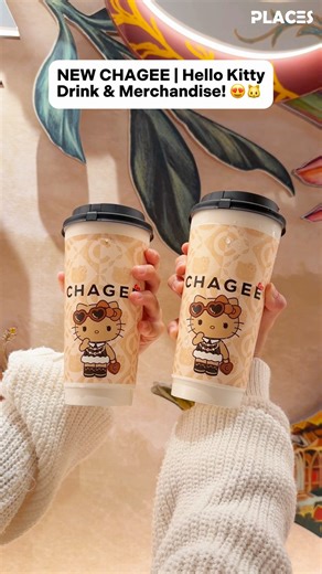NEW CHAGEE | Hello Kitty Drink & Merchandise! 😍🍵 . 📌Available now at all CHAGEE outlets! Introducing the all-new Cocoa Oolong Milk Tea, @my.chagee FIRST ever collaboration with Hello Kitty 🤎👀A cozy festive sip made with aromatic cocoa from the Gold Belt and smooth, roasted oolong tea from Wuyi Mountains, a comforting blend to enjoy this holidays season! ✨ . ✨𝗗𝗼𝗻’𝘁 𝗺𝗶𝘀𝘀 𝗖𝗛𝗔𝗚𝗘𝗘 | 𝗛𝗲𝗹𝗹𝗼 𝗞𝗶𝘁𝘁𝘆 𝗘𝘅𝗰𝗹𝘂𝘀𝗶𝘃𝗲 𝗠𝗲𝗿𝗰𝗵: *Available from 12 Dec 🎁GWP ✅Buy 2 Cocoa Oolon