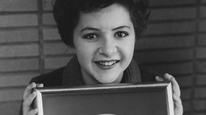 Discover the story behind singer Brenda Lee's iconic songs and explore how her early fame and life of poverty shaped her artistry across pop, rock 'n' roll and country. Known for her Christmas classic and Billboard hit "Rockin' Around The Christmas Tree," she is still a force in music today. The film features interviews with Keith Urban, Pat Benatar, Neil Giraldo and many others. Watch American Masters Brenda Lee: Rockin' Around Monday at 8pm and stream on the PBS app: https://bit.ly/3VAXuD0 | N