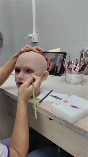 Silicone Doll Make Up Process