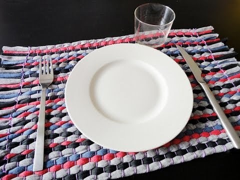 T-shirt Yarn Tablecloth Tutorial
