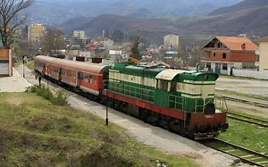 【搬运】【世界铁路】阿尔巴尼亚铁路的“大黄蜂”——T669型内燃机车