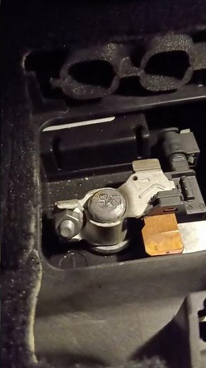 Mercedes GLE Min Battery location//mercedes GLE battery location #german