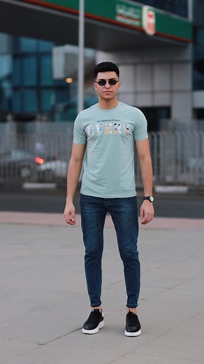 1.5M views · 10K reactions | ازاى تتصور صوره جامده . . #mensfashion #posesideas #fashionmodel #poses #menstyle #تصوير | moazzmorgan | Facebook