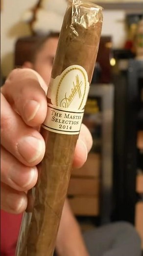 An Aged & Rare Davidoff Cigar 🎩