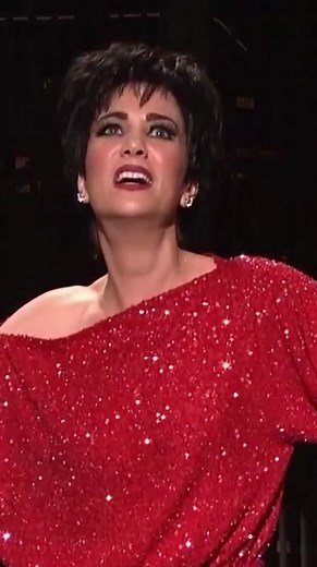 Kristen Wiig's Birthday Surprise for Liza Minnelli