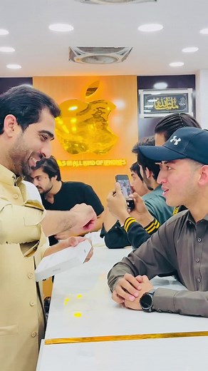 Apple Home Store: Exclusive Transactions and Decor