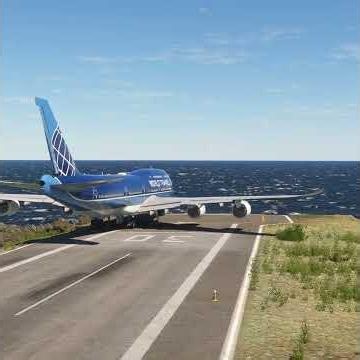 Impossible TakeOff😱Boeing 747 From Short Runway #aviation #shorts