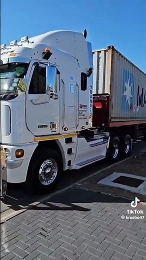 Freightliner argosy C15 CAT 515