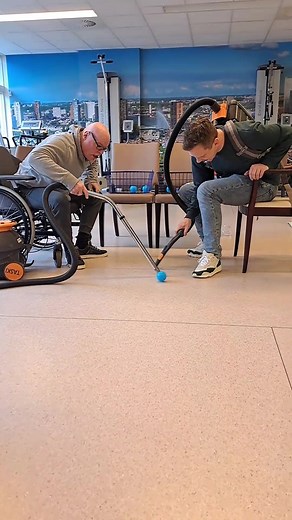 Stofzuiger bal! Fun Vacuum Cleaner Video