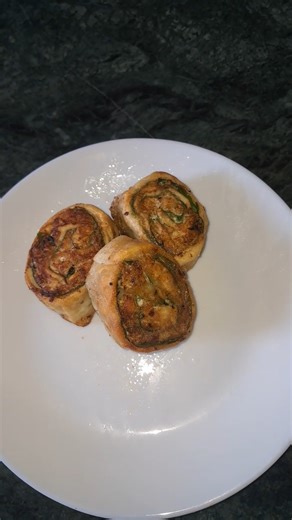 Chicken Pinwheel with Spinach |Easy Snack #shorts #ytshorts #yt #like #viral #food #love #recipe