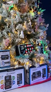 The tree is up, the lights are on, and HYDROS is officially in Holiday Party Mode. 🎄✨ From our reef to yours, here’s to smarter tanks and stress-free holidays! #CoralVue #HYDROS #CoralVueHYDROS #ReefTank #aquarium #fishtank | CoralVue