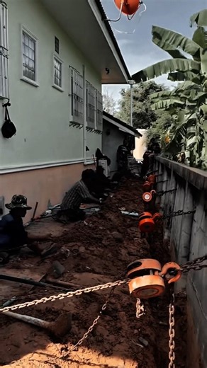 House Foundation Repair Work Tool Using Manual Chain Block #worktool
