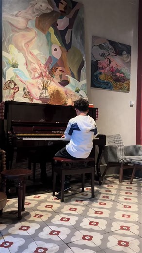 Bond piano play la Campanella #aicoversongs in#piano