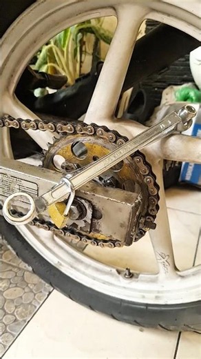 Genius idea! Motorcycle safety tricks #tricks