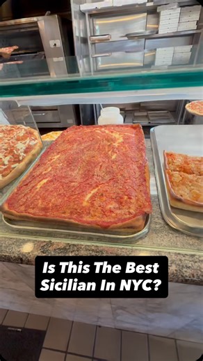 Some argue that this is the best Sicilian pizza in NYC, so we had to give it a try for ourselves! 🍕 📍Rosa’s Pizza 62-65 Fresh Pond Rd, Ridgewood, NY | Brooklyn Bitess