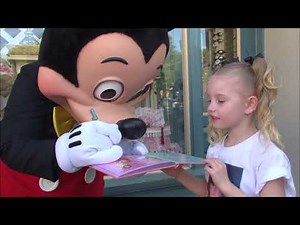 Disneyland Resort: Behind the Scenes
