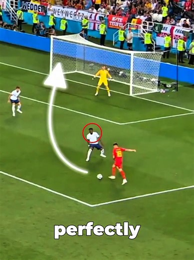 creating space out of Thin Air ⚽🧠 . . . #football #Soccer #footballanalysis #tielmans #zidane