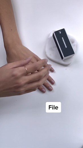 Nail Buffer Block for Manicure Prep - A Handy Tool for a Perfect Manicure!