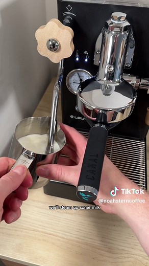 Latte vs Cappuccino: Which Coffee is Right for You?