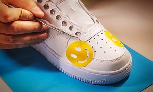 A masterpiece of customization of Air Force sneakers 😍 step by step