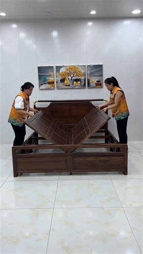 This Old Elm Bed Feels Like Sleeping in a Palace 😍”