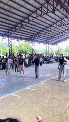 Desafío de Baile 'Fire Burning' que Enciende la Fiesta