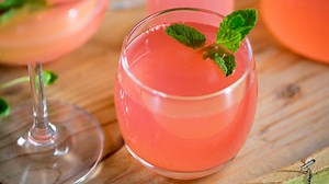 How to Make Sparkling Punch