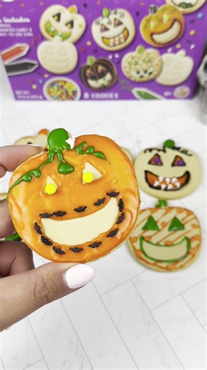 Jack-O-Lantern Cookie Kit 🎃🍪 #halloween #diy #cookie #pumpkin #crafts | Candy Funhouse