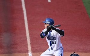 【棒球 跑垒 比赛集锦】内野穿越地滚的跑垒 - 左打右外野地滚