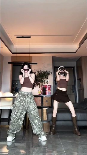 看的是感觉 这么拽的摇赶紧拿下！ #Abracadabra舞蹈挑战 #abracadabra扭胯舞 #卡点舞#抖音潮流舞蹈大赛 #shortvideo #dance